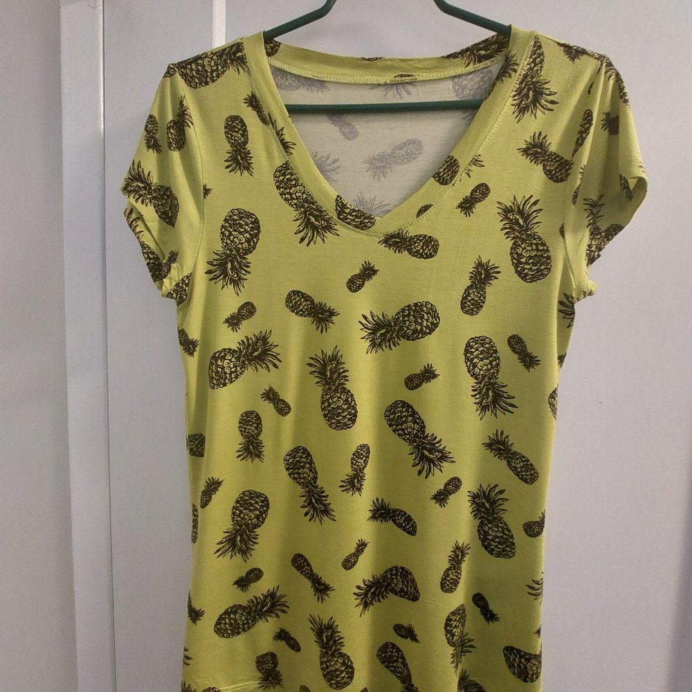 Women's Cap Sleeves Tee-Shirt with Pineapple Prints- Lime Green/Black - Medium